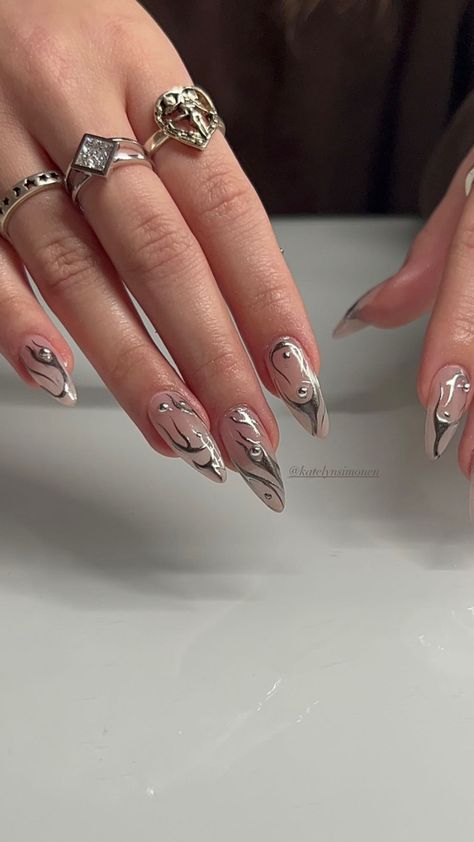 Edgy Chrome Nails, Cybersigil Nails, Matalic Nails Acrylic, Xiao Hong Shu Nails, Neutral Birthday Nails, Liquid Metal Nails, Heavy Metal Nails, Metal Nails Art, Hippie Nails Acrylic