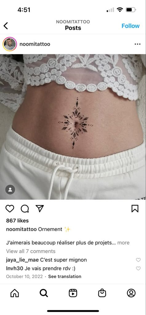 Small Belly Button Tattoos For Women, Around Belly Button Tattoo, Tattoo Around Belly Button Women, Tattoo Ideas Belly Button, Tattoo Below Belly Button, Under Belly Button Tattoos For Women, Tattoo Below The Navel, Tattoo Navel, Cute Belly Tattoos For Women