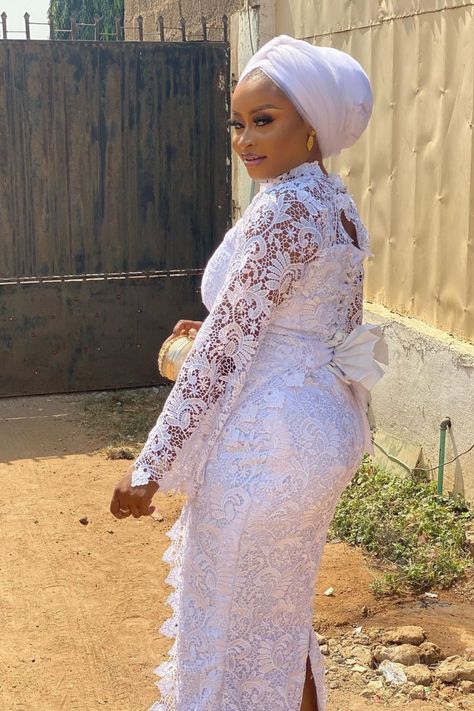 Ash Lace Dress Styles, White Cord Lace Gown Styles Aso Ebi, White Lace Dress Styles Nigerian Asoebi, Latest White Lace Styles, Cord Lace Gown Styles Nigerian, White Cord Lace Styles, Cord Lace Gown Styles Aso Ebi, White Lace Gown Styles Nigerian, White Lace Dress Styles Ghana