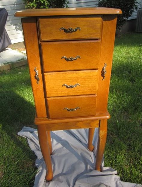 Armoire Redo, Diy Jewelry Cabinet, Jewelry Armoire Diy, Standing Jewelry Box, Jewelry Armoire Makeover, Armoire Repurpose, Armoire Ideas, Chest Makeover, Painted Jewelry Armoire