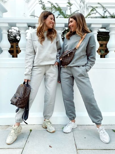 Posts from wearetwinset | LIKEtoKNOW.it Joggers Outfit Women Casual Street Style, Ozweego Street Style, Adidas Ozweego Outfit, Ozweego Outfit Women, Adidas Originals Ozweego Women's, Airport Outfits For Women, Airport Outfit Aesthetic, Trendy Airport Outfits, Ootd Airport