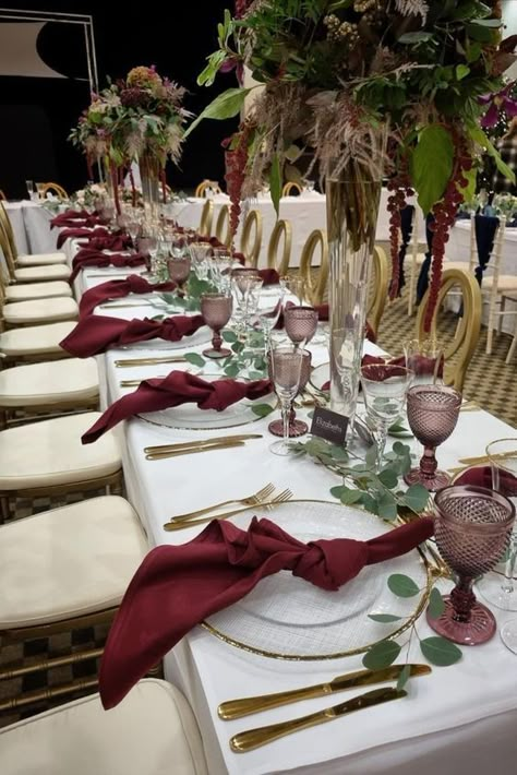 Red And Green Wedding, Burgundy Wedding Ideas, Green And Burgundy Wedding, Green Wedding Decor, Sage Green Wedding Theme, Deep Red Wedding, Slate Wedding, Burgundy Wedding Theme, Sage Green Wedding Colors