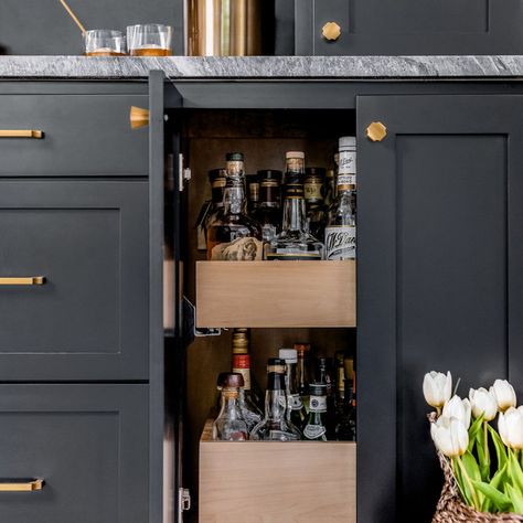 Small Dry Bar Nook, Small Bar Cabinet Ideas For Home, Home Bar Storage Ideas, Home Dry Bar Designs, Built In Mini Bar Ideas, Dining Room Dry Bar Ideas, Wet Bar Wine Storage, Dry Bars Ideas For Home, Built In Bar Nook In Living Room