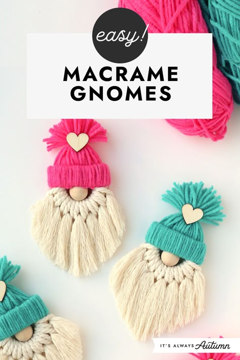 Its Always Autumn Crafts, Gnome Wall Hanging Diy, Small Macrame Patterns Free, Macrame Christmas Gnomes Diy, Gnomes Made From Yarn, Diy Rope Gnomes, Fun Macrame Projects, Cute Easy Christmas Ornaments, Things To Make For Christmas To Sell