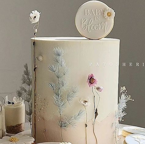 ‎P A T O S H E R I E باتوشري‎ on Instagram: "I was so excited to be a part of this event. All my clients are special but making a gender reveal cake, and being party to such intimate knowledge is truly a privilege. #genderreveal #babyinbloom" Intimate Gender Reveal, Garden Cakes, Gender Reveal Cake, Gender Reveal, So Excited, Cottage, Baby Shower, Shower, Cake