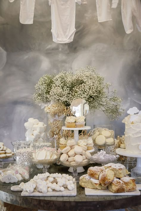 Cloud Theme Engagement Party, White Theme Gender Reveal Party, Gender Reveal And Engagement Party, Cloud Theme Food Ideas, Cloud Nine Decorations, Gender Reveal At Wedding Reception, Cloud Nine Dessert Table, All White Food Ideas, Bridal Shower Cloud Theme