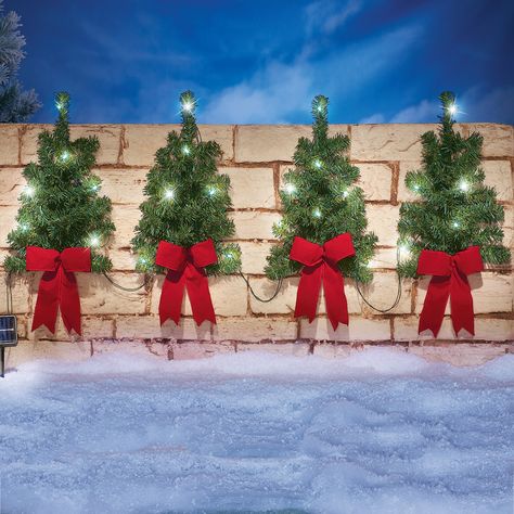 Christmas Fence, Outdoor Fence Decor, Solar Christmas Tree, Lighted Trees, Decorate A Wall, Lighted Wreaths, Wall Christmas Tree, Wall Fence, Christmas Yard Art