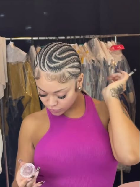 10-12 Feedin Braids To The Back, Latto Cornrows, Mulatto Braids, Latto Braids Hairstyles, 12 Stitch Braids With Design, Creative Feeders Braids, Feed In Cornrows Straight Back, Stitch Braids Styles, 12 Feed In Braids Straight Back