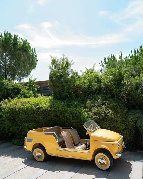 Today's beach club: Pampelonne Beach by @_lilys.lens via @sttropezoff 🍋 #sttropezoff Are you in the mood for a tropezian Summer… | Instagram Yellow In Photography, Yellow Cars, Moon Lee, Summer Lifestyle, Beach Cars, Content Calendar, She Sells Seashells, Vacation Club, Instagram Beach