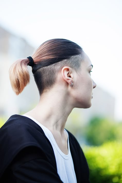 Undercut Ponytail Women, Undercut With Short Hair, Shaved Bob Haircut Undercut, Short Haircut With Undercut, Undercut Styles For Women, Long Pixie With Undercut, Woman Undercut, Undercut With Bangs, Short Hair With Undercut