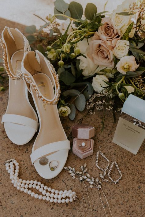 Boho Wedding Flats, Wedding Accessories Photography, Before Wedding Pictures, Wedding Details Unique, Wedding In Arizona, Wedding Shoes Photography, Boho Wedding Centerpieces, Modern Boho Wedding, Courthouse Wedding Photos