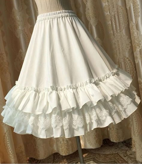 Tea Party Princess, Skirt Kawaii, Vintage Palace, Victorian Skirt, Detail Couture, Skirts White, Dress Tutu, Retro Pin Up, Model Pose