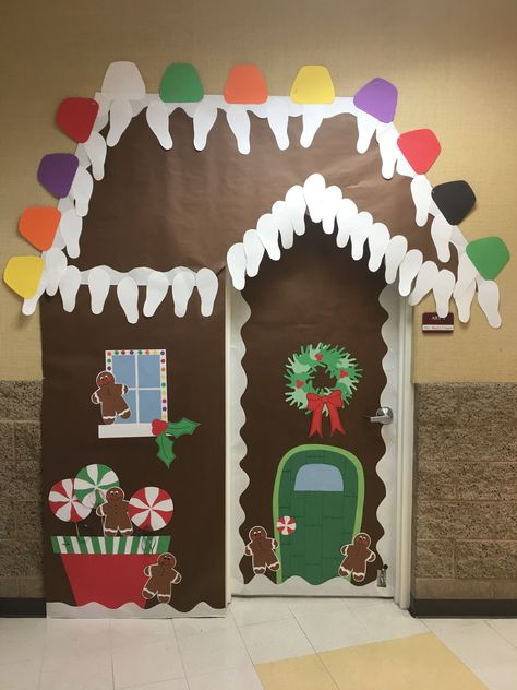 Wall Gingerbread House, Gingerbread Man Door Decorations Classroom, Door Decorations Classroom Christmas Gingerbread Houses, Ginger Bread House Door Ideas, Gingerbread Doors Classroom, Gingerbread Door Classroom, Ginger Bread House Door Decorations, Gingerbread House Door Decorations Ideas, Christmas Door Gingerbread House