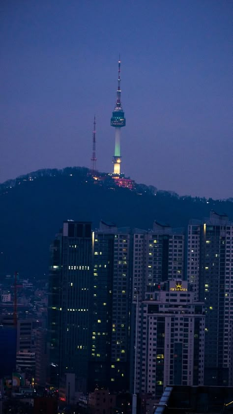 Seoul Wallpaper, Seoul Tower, Blue Korean, Namsan Tower, South Korea Photography, Seoul Korea Travel, Korea Aesthetic, Korea Wallpaper, Living In Korea