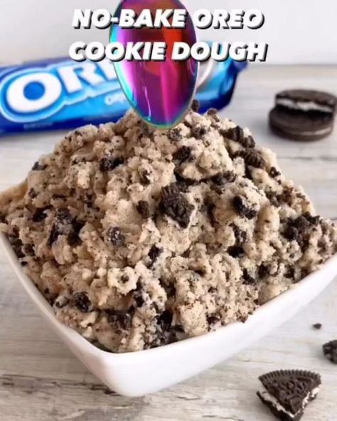 Oreo Cookie Dough, Oreo Desserts, No Bake Cookie Dough, Oreo Milkshake, Oreo Recipes, Cookie Dough Recipes, Sweet Dishes Recipes, Oreo Dessert, Oreo Cookie