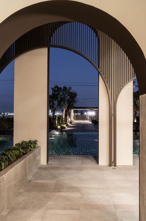 Arch Facade Architecture, Elegant Architecture Design, Arches In Architecture, Arch Cladding, Modern Archway, Modern Outdoor Lights, Modern Arches, Arches Design, Arch Entrance