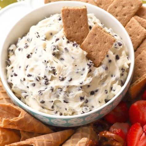 Chocolate Chip Cheesecake Dip - A Southern Soul Easy Chocolate Chip Cheesecake, Chocolate Chip Cheesecake Dip, Easy Chip Dip, Chip Dip Recipes, Chocolate Chip Dip, Card Night, A Southern Soul, Cake Dip, Cookie Dough Dip