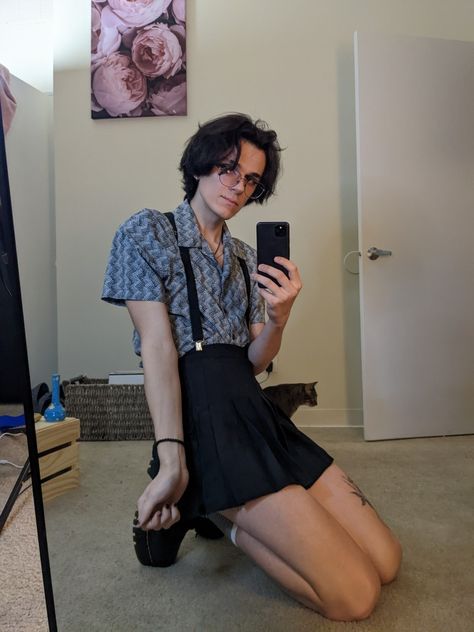 Dressy Outfits Nonbinary, Nonbinary Mens Fashion, Nonbinary Flat Chest, Masculine Outfits Nonbinary, Enby Style Summer, Pride Outfit Nonbinary, Exentric Style, Gender Fluid Fashion Summer, Nonbinary Club Outfits