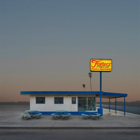 Ed Freeman, Robert Doisneau, Liminal Space, Liminal Spaces, Foto Art, Coney Island, Jolie Photo, American Dream, Parking Lot