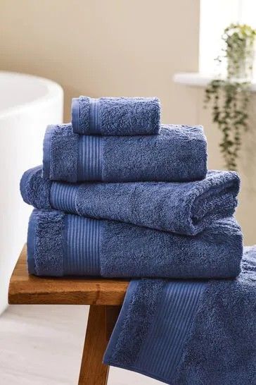 Colour Meaning, Lounge Interiors, White Bath Towels, Egyptian Cotton Towels, Teal Green Color, Soft Bath Towels, Fluffy Towels, Large Baths, Blue Towels