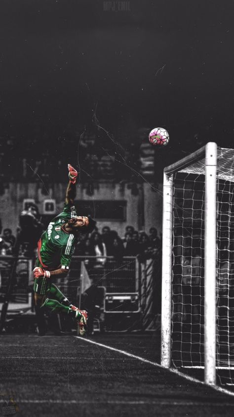 Goal Keeper Wallpaper, Goalkeeper Wallpaper Iphone, Buffon Wallpapers, Goalkeeper Wallpaper, Goalkeeper Saves, Juventus Team, Football Dream, Soccer Pics, Boots Football