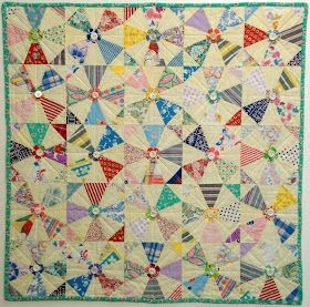 Feed Sack Quilts, Kaleidoscope Quilt Block, Vintage Quilt Patterns, Vintage Quilt Blocks, Quilt Decor, Mccalls Quilting, Feedsack Quilt, Vintage Quilts Patterns, Log Cabin Quilt Pattern