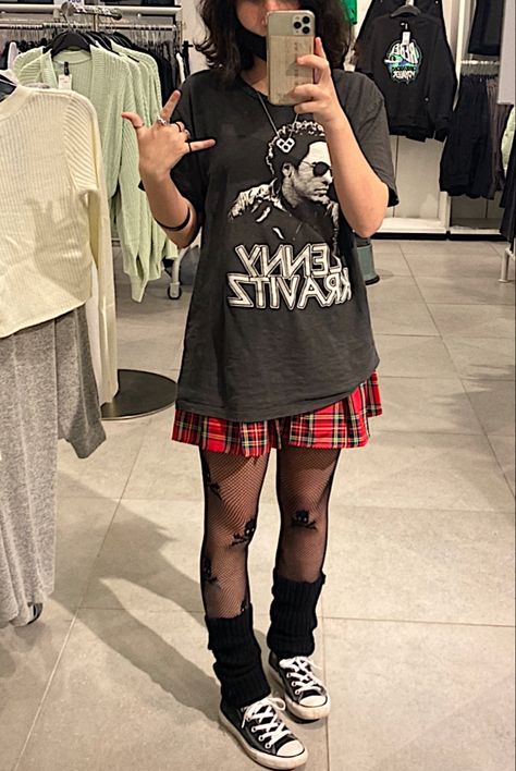 #alt#altoutfit#gothmall#goth#fit Alternative Outfits Skirts, Goth Outfit With Skirt, Alt Outfits With Skirt, Skirt Alt Outfits, Alternative Outfits For School, Skirt Outfits Alt, Outfit Inspo Alternative, 2020 Alt Outfits, Grunge Goth Aesthetic Outfits