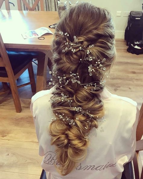 Bride hair down