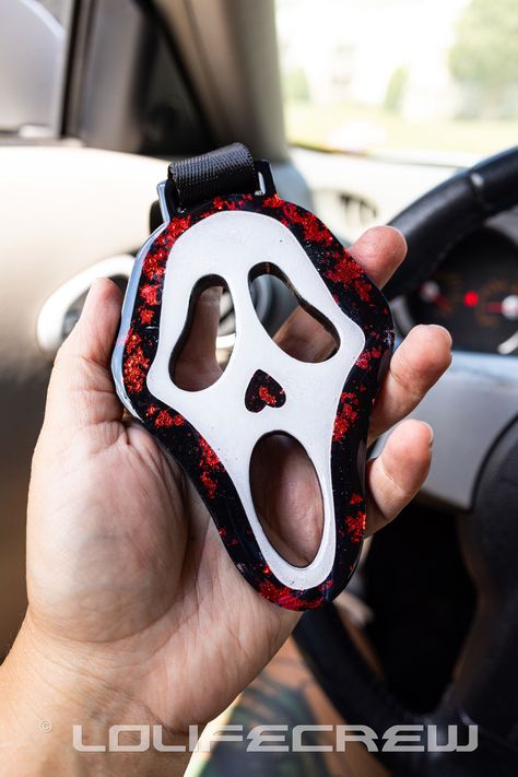 Black/ Red Foil Screaming Tsurikawa -  #Black #Foil #Red #Screaming #Tsurikawa Car Accessories Red And Black, Anime Car Accessories Aesthetic, Horror Car Decor, Cute Car Accessories Aesthetic, Cute Car Mods, Car Mods Interior, Red Car Accessories, Gothic Car, Cool Car Gadgets