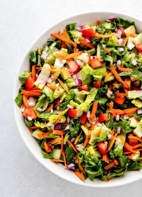 Best Tossed Green Salad for a Crowd - Haute & Healthy Living Salad Recipes Party Large, Big Salad For Party, Hearty Green Salads, Big Green Salad, Lettuce Salads For A Crowd, Best Green Salads For Parties, Green Salad Recipes For A Crowd, Crowd Pleasing Salads, Committee Salad