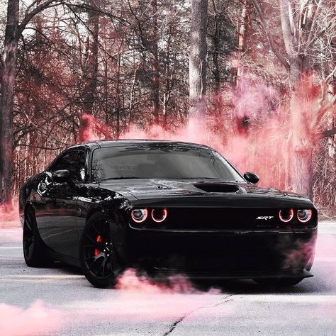 Doge Challenger, Dodge Challenger Black, Cars Photography, Dodge Challenger Hellcat, Nitish Kumar, Serie Bmw, Modern Muscle Cars, Image Moto, Challenger Srt Hellcat