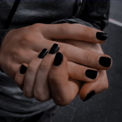 Grunge Outfits Tumblr, Black Painted Nails, Long Black Nails, Rabastan Lestrange, Polished Man, Natural Nail Art, New Template, Black Nail Polish, Nails Aesthetic