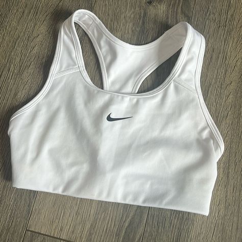 Size X Small. Brand New Nike Tops Women, Nike White Sports Bra For Running, Nike White Sports Bra For Sports Events, Nike White Breathable Sports Bra, Cute Sports Bras Nike, Nike White Sports Bra, Nike Sports Bra, Nike Tops, Running Clothes