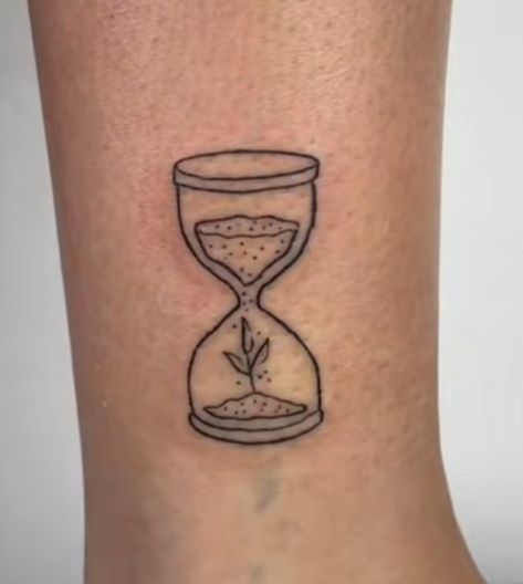 Cute Hourglass Tattoo, Hourglass Finger Tattoo, Sand Timer Tattoo, Hourglass Tattoo, Flame Tattoos, Patchwork Sleeve, Shiva Painting, Hour Glass, Subtle Tattoos