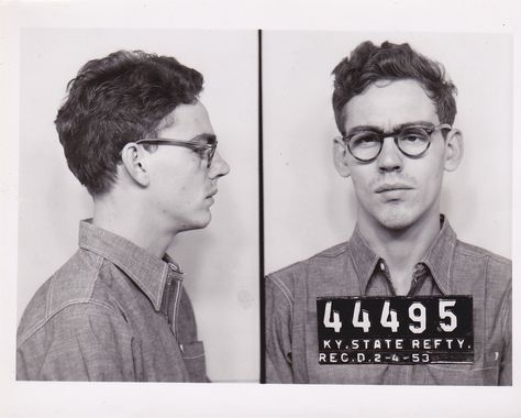 Mug Shots Aesthetic, Mugshot Background, Vintage Mugshots, Anatomy Help, Character Bank, Hallowen Ideas, Photo Portraits, Mug Shot, Photobooth Pictures