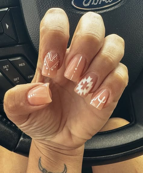 Western Halloween Nails, Punchy Nails Designs, Cowgirl Nails, Country Acrylic Nails, Rodeo Nails, Cowboy Nails, Concert Nails, Western Nails, Country Nails