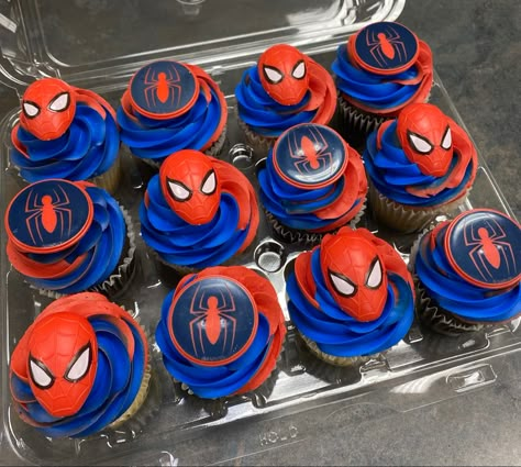 2nd Birthday Spiderman Theme, Spider Man Snack Ideas, Spidey And Friends Food Ideas, Spiderman Cake And Cupcakes, Spiderman Birthday Cupcakes, Spidey Birthday Cupcakes, Spider Man Cupcakes Ideas Easy, Spidey And His Amazing Friends Cupcakes, Spidey And His Amazing Friends Cupcake Cake