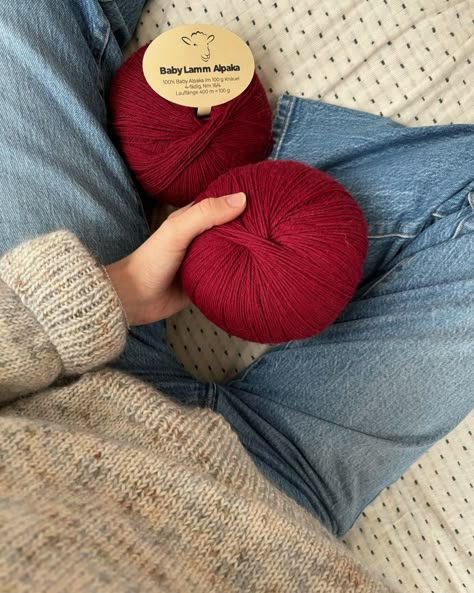 Red Yarn Aesthetic, Fall In Amsterdam, Wool Aesthetic, Yarn Aesthetic, Girly Core, Yarn Project, Am I Wrong, Knitting Aesthetic, Shade Of Red