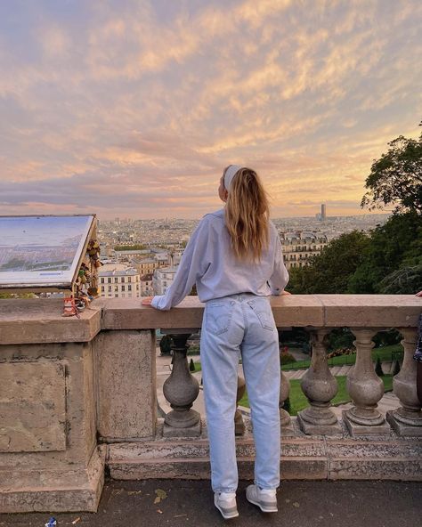 natalie downey on Instagram: “the sun setting over one of my favorite cities <3” Natalie Core Aesthetic, Natalie + Core + Aesthetic, Natalie Core, Natalie Downey, Sun Setting, Remember Who You Are, Summer Getaway, + Core + Aesthetic, Insta Inspo