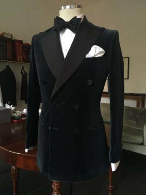 Velvet Prom Suit, Party Wear Blazers, Men's Tuxedo Wedding, Gentleman Mode, Velvet Dinner Jacket, Black Blazer Men, Blazer Wedding, Prom For Guys, Prom Blazers