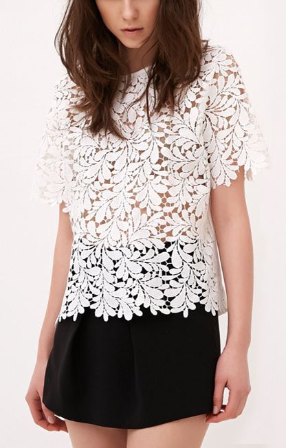 Found on Bing from pinterest.com White Lace Tops, Short Sleeve Lace Blouse, Mode Batik, Lacey Blouse, Cutout Blouse, White Lace Shorts, Pretty Top, Fashion Blouse, Mode Inspo