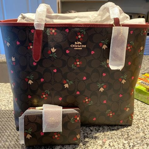 Unused coach tote & matching wallet - Valentines 2022 collection Coach Tote, Luxury Purses, Purse Organization, Coach Handbags, Diaper Bag, Leather Bag, Vision Board, Purse, Valentines