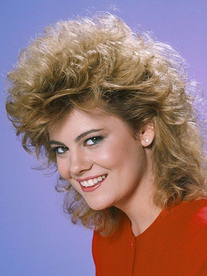 The origin of the '80s fe-mullet just might have been Prince, who rocked his own version of this cascade of curls in the era of Purple Rain. Unfortunately, the look didn't really translate well to women, as is evident in this unfortunate photo of Blair from The Facts of Life. 80s Haircuts, 80s Hair Styles, Lisa Whelchel, Matrix Hairstyle, 80's Hairstyle, Beyonce Hairstyles, Braid Hairstyle Ideas, Hairstyles Reference, 1980s Hair