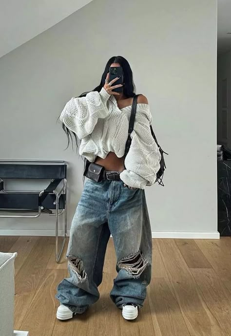 Pakaian Hipster, Street Style Outfits Casual, Tomboy Outfits, Tomboy Style Outfits, Looks Street Style, Dream Style, Streetwear Fashion Women, Swaggy Outfits, Mode Inspo