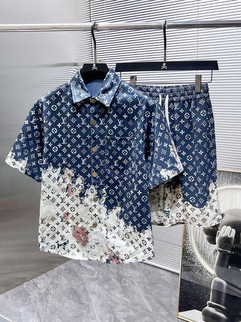 Louis Vuitton Clothing Shorts T-Shirt Spring/Summer Collection Short Sleeve Louis Vuitton Outfit Men, Summer Drip, Louis Vuitton Outfit, Wedding Blazers, Dior Clothing, Louis Vuitton Shirt, Son Chaeyoung, Element Design, Concept Clothing