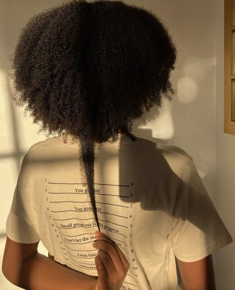 Ready to see your hair growth journey in action?⁠ Our length check t-shirt is the perfect tool to track your progress and celebrate every inch!💁🏽‍♀️✨️⁠ ⁠ 📸:@_.ke.ndiii⁠ ⁠ Shop via our website: www.organicbeautyusa.com🛍️⁠ .⁠ .⁠ .⁠ #naturalhairjourney #hairgrowth #hairgoals #lengthcheck #lengthchecktshirt #organicbeautyessence Length Check Natural Hair, Afro Hair Growth, Hair Groth, Hair Growth Progress, 4c Hair Growth, Quick Hair Growth, Hair Growth Journey, 4b Hair, Curly Hair Beauty