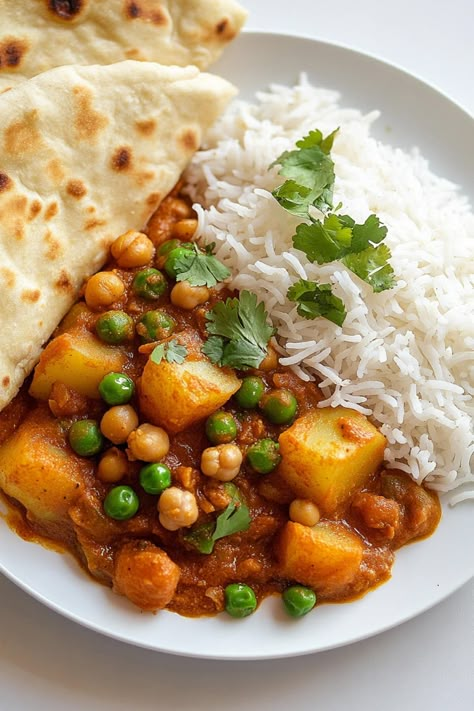 One-Pot Potato Curry - Insanely Good Coconut Curry Potatoes, Potato Curry Recipes Indian, Easy Potato Curry Recipes, Potato Based Meals, Rice And Potatoes Recipes, High Fiber Meal Ideas, Potato Curry Indian, Slow Cooker Easy Recipes, Potato And Chickpea Curry