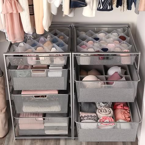 Room Organization Bedroom, Organized Closet, College Dorm Room Decor, Dorm Room Organization, Dorm Room Inspiration, College Room, Teen Bedroom Decor, Stylish Bedroom, College Dorm Rooms