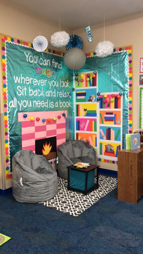 Reading Corner Classroom, Classroom Goals, Cozy Reading Corners, Classroom Layout, Elementary Classroom Decor, New Classroom, Reading Classroom, Classroom Library, Classroom Setup