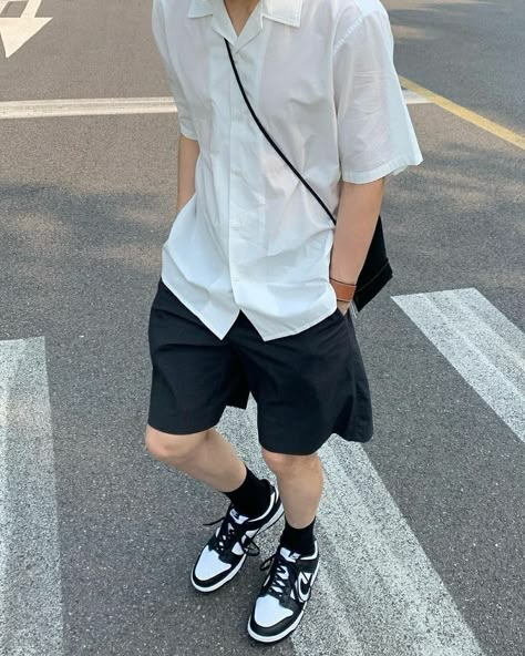 Korean Men Fashion Streetwear Summer, Korean Male Casual Outfit, K Fashion Summer Korean Style, Streetwear Men Outfits Shorts, Boys Korean Outfit, Mens Clothing Styles Korean, Casual Korean Outfits Men, Korean Men Summer Outfit, Korean Street Wear Men